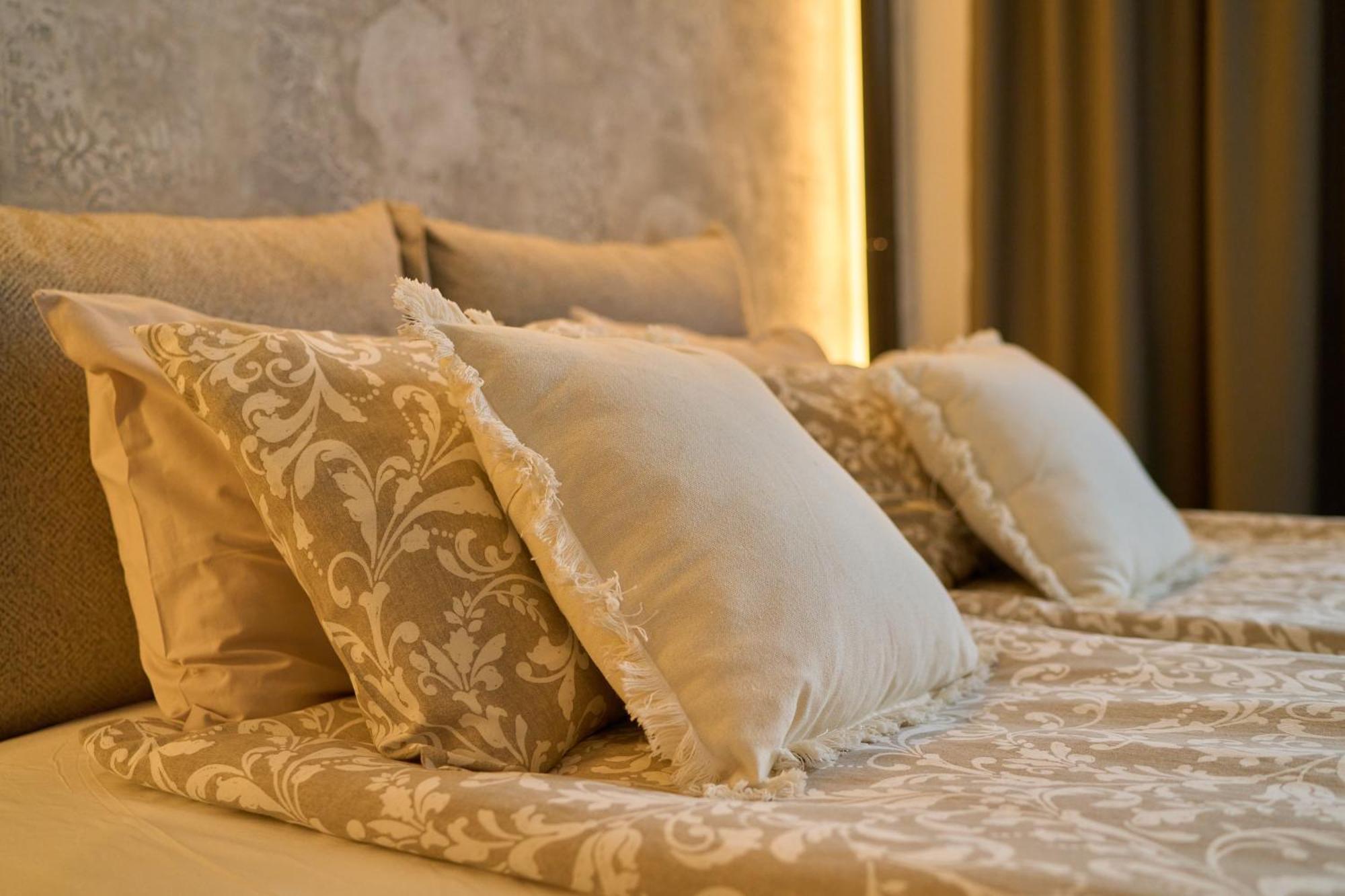 Luxury 2 Bedroom - Private Garden Apartament